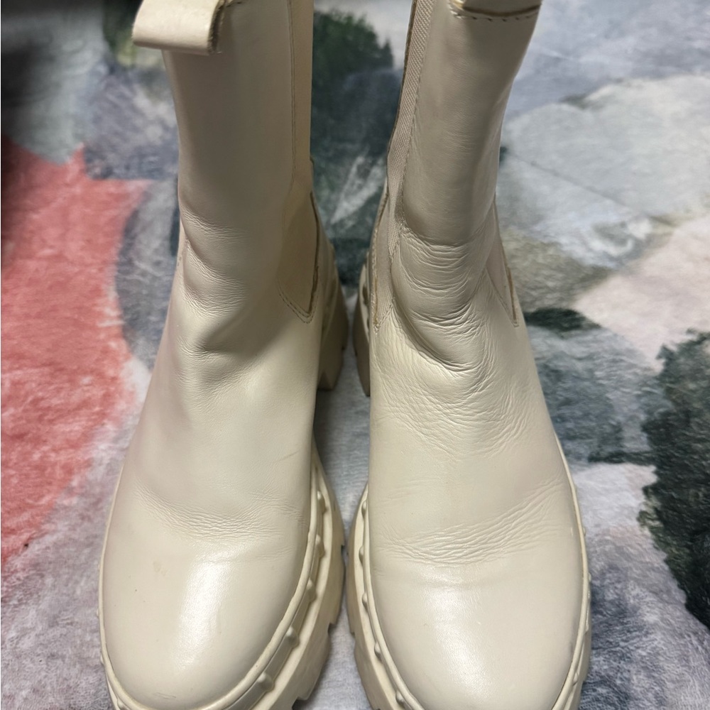 Elegant Cream Women's Steve Madden Boots